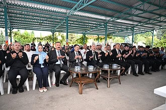 İçişleri Bakan Yardımcısı Mehmet Cangir Ve Vali İlhami Aktaş Gölcük Deprem Şehitliği'ni Ziyaret Etti!