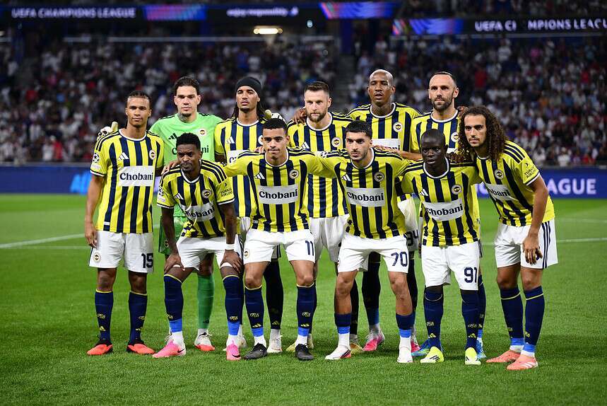 18 Yıllık Hasret Fransa'da Bitti Lyon'u Deviren Fenerbahçe Şampiyonlar Ligi'nde