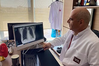 2,5 Santimlik Tümörden Akciğeri Alınmadan Kurtarıldı: Kocaeli'de Zorlu Ameliyat