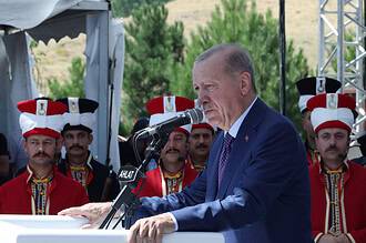 Cumhurbaşkanı Erdoğan'dan 26 Ağustos Zafer Haftası Mesajı: "Malazgirt'ten Türkiye Yüzyılı'na İlerliyoruz"!