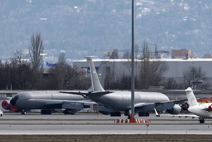 ABD Tanker Uçakları Bulgaristan'dan Ayrıldı: Bezmer Hava Üssü'nde Gerilim Sona Erdi!