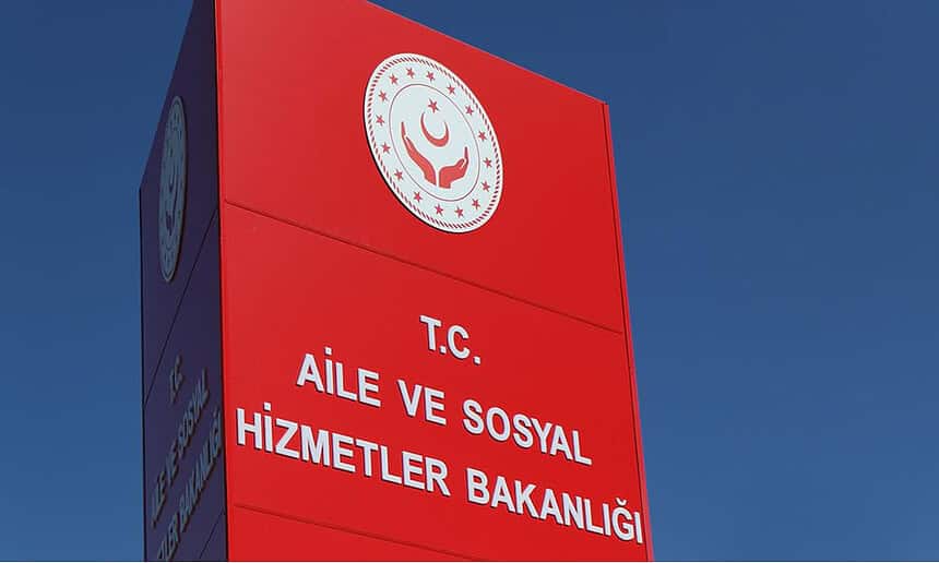 Aile ve Sosyal Hizmetler Bakanlığı, Tecavüze Uğradığı İddia Edilen 15 Yaşındaki Kız İçin Davaya Müdahil Olacak