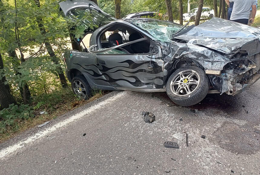 İzmit Akmeşe Yolu Sapakpınar Mevkisinde İki Otomobil Çarpıştı: 3 Yaralı!