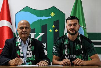 Kocaelispor Altyapı Oyuncusu Arda Özyar ile 5 Yıllık Profesyonel Sözleşme İmzaladı!