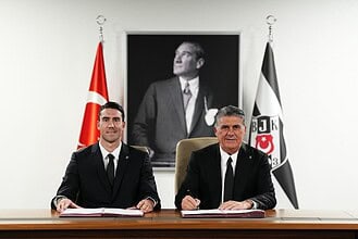 Beşiktaş, Dusan Vlahovic İle 3 Yıllık Sözleşme İmzaladı