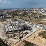 Çayırova Devlet Hastanesi İnşaatında İkinci Kat Betonu Dökülüyor: Çalışmalar Hız Kesmiyor!