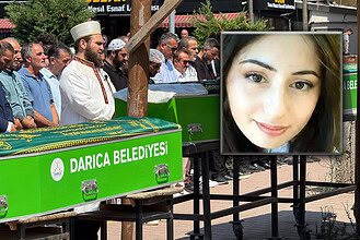 Kocaeli Darıca'da Denizde Cansız Bedenleri Bulunan 3 Kardeş Yan Yana Toprağa Verildi: Belinay Doğum Gününü Göremedi!