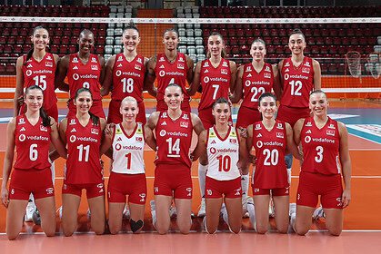 Filenin Sultanları Slovenya’yı 3-1 Mağlup Etti: Avrupa Şampiyonası’nda 2’de 2!