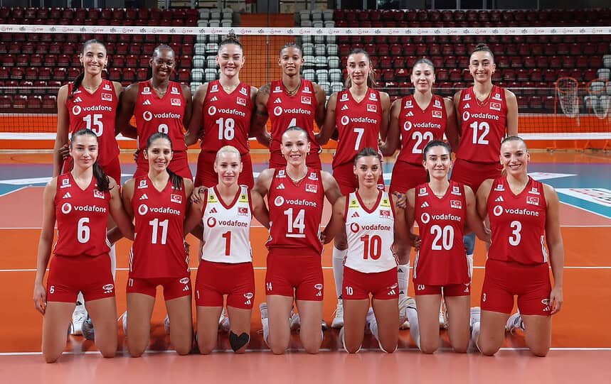 Filenin Sultanları Slovenya’yı 3-1 Mağlup Etti: Avrupa Şampiyonası’nda 2’de 2!