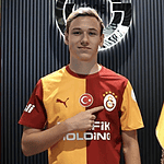 Galatasaray, Aleksey Batrakov ile 5 yıllık sözleşme imzaladı
