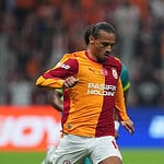 Galatasaray Hazırlık Maçında Villarreal’e 2-1 Mağlup Oldu: Okan Buruk Kırmızı Kart Gördü!