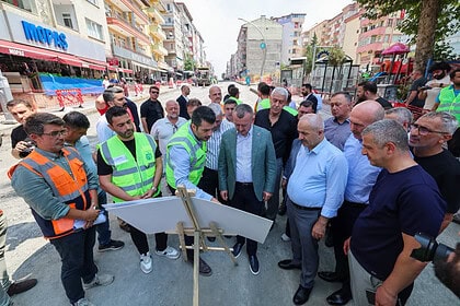 Gebze'nin Kalbindeki Su Birikintisi Çilesi Bitiyor! Büyükakın Esnafla Bir Araya Geldi!