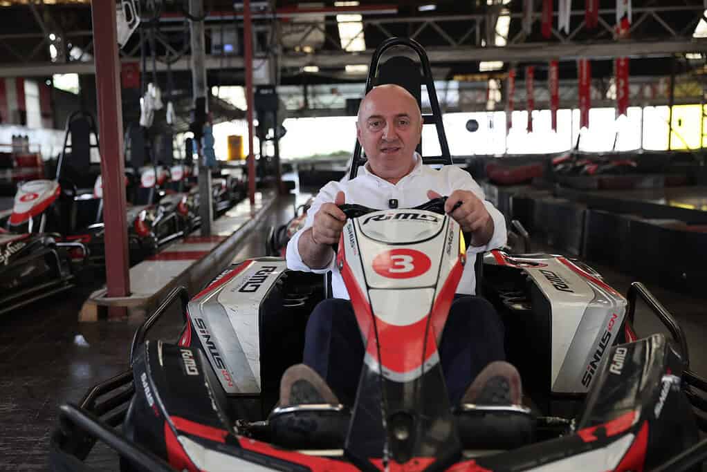 Muzaffer Bıyık 41 Gençle Go-Kart Pistinde!