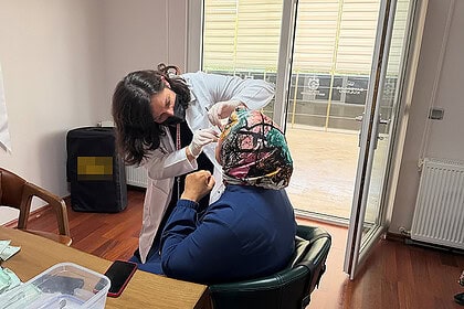 65 Yaş Üstü Büyüklerimiz İçin Anlamlı Hizmet! Gölcük'te Ücretsiz Sağlık Taraması Göz Doldurdu!