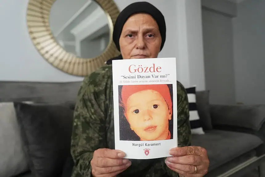 Gölcük Depremi’nde Kaybolan Kızı Gözde’yi 27 Yıldır Arıyor: Nurgül Karamert’in Evlat Nöbeti!