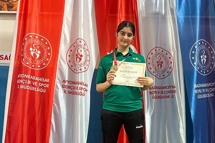 Kartepeli Karateci Hayrunisa Sadan ANALİG’de Türkiye Şampiyonu Oldu: Kocaeli Takımı Üçüncülük Elde Etti!