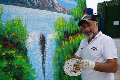 Kocaeli'nin Bob Ross'u İsmail Bayram 250 Boş Duvarı Sanat Eserine Dönüştürdü!