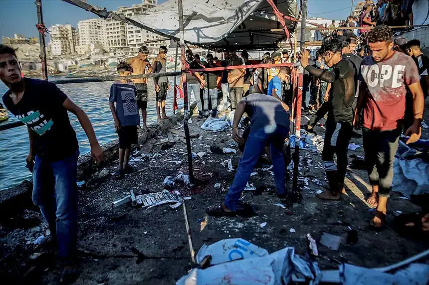 İsrail, Gazze'de Kafeye Saldırı Düzenledi 7 Ölü