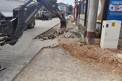 SEDAŞ Altyapı Çalışması Sonrası Bozulan Sokaklar İzmit Belediyesi Ekiplerince Yenileniyor!