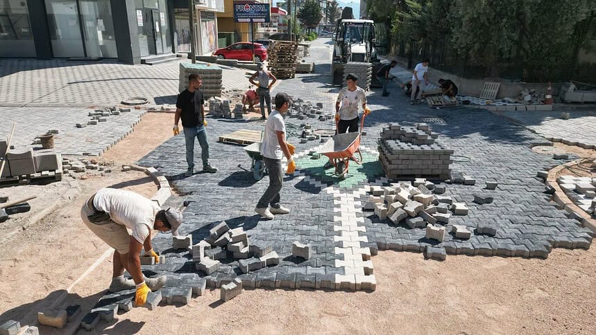 İzmit Belediyesi’nden Yenişehir Mahallesi’nde SEDAŞ Sonrası Yol Yenileme Hamlesi!