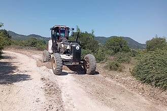 Kandıra Belediyesi’nden Fındık Üreticisine Büyük Destek: Arazi Yolları Hasat Öncesi Yenileniyor!