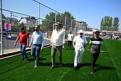 Kartepe’de Gençler İçin Yeni Spor Alanları: Başkan Kocaman Sahaları İnceledi!