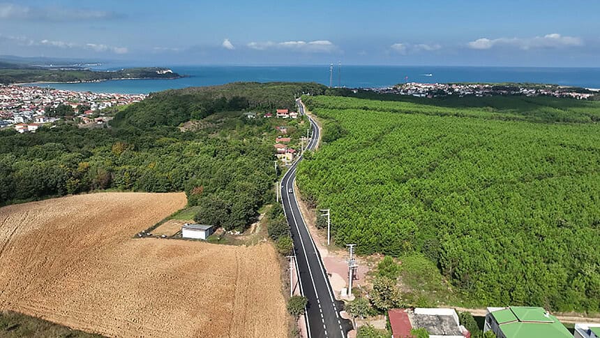 Kandıra Kefken Atatürk Caddesi Baştan Sına Yenilendi: 4 Bin 300 Ton Asfalt Serildi!