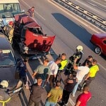 Kocaeli'de 3 Araçlı Zincirleme Kaza: Sürücüler Yara Almadan Kurtuldu