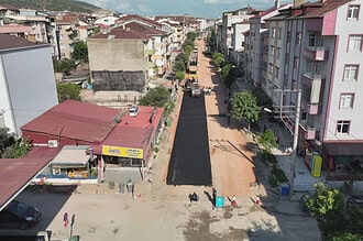 Körfez Mehmet Akif Ersoy Caddesi Yenileniyor: 3 Bin 500 Ton Asfalt Serilecek!