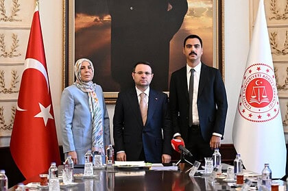 Adalet Bakanı Akın Gürlek'ten Muhsin Yazıcıoğlu Açıklaması: "Bu Cinayeti Çözmek Boynumuzun Borcu"
