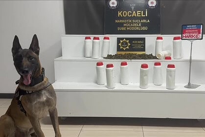 Zulayı Narkotik Köpeği Affetmedi! Otomobilden Çıkan Uyuşturucu Polisi Bile Şaşırttı!