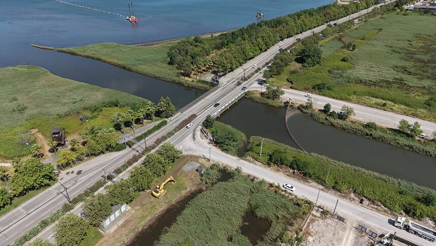 Kocaeli Büyükşehir’den İzmit Ömer Türkçakal Bulvarı’na 157 Metrelik Yeni Köprü Ve Bağlantı Yolu!