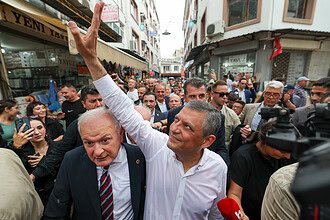 Özgür Özel Kocaeli'de: Gebze, Karamürsel Ve Derince'de Yoğun Ziyaret Trafiği!