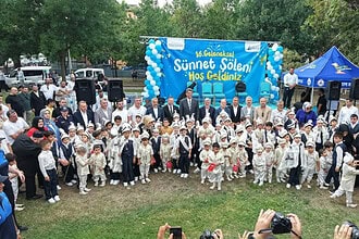 Kartepe’de 16. Geleneksel Sünnet Şöleni Coşkusu: Başkan Kocaman 300 Çocuğun Sünnet Sevincine Ortak Oldu!