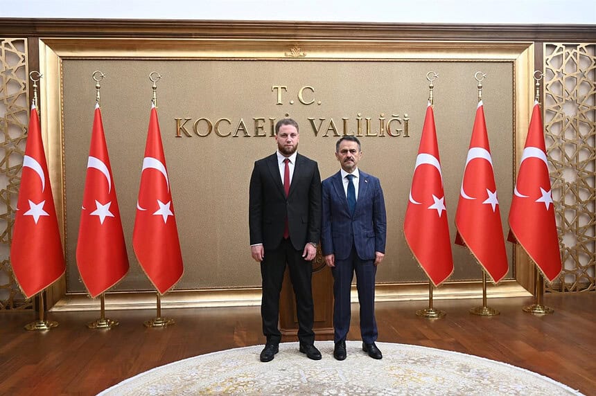 Suriye Hama Valisi Abdurrahman Es-Seheyen Kocaeli Valisi İlhami Aktaş’ı Ziyaret Etti!