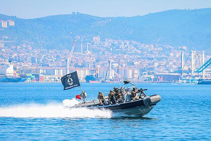 Gölcük TEKNOFEST Mavi Vatan’da SAT ve SAS Komandolarından Nefes Kesen Tatbikat!