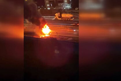 TEM Otoyolu Kocaeli Geçişinde Tır Alev Alev Yandı: Alevler Gökyüzünü Kapladı!