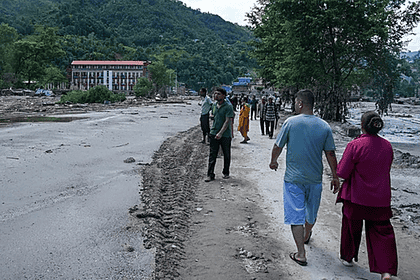Tibet’te 5.0 Büyüklüğünde Deprem Sel Alarmı Verildi