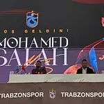 Trabzonspor'da Salah Yaklaşık 30 bin Taraftar Önünde İmza Attı