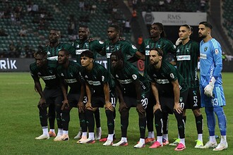 Kocaelispor Kendi Sahasında Kayıpsız: Amed SF Engelini 2-0'la Geçti