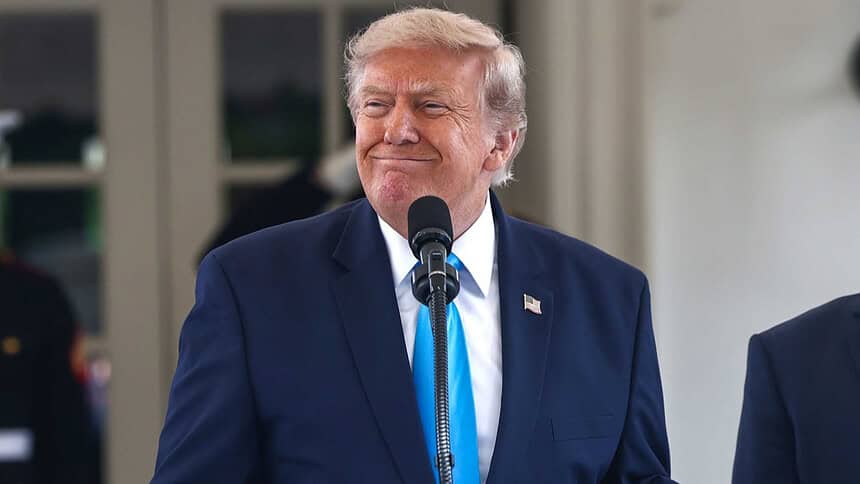 Trump: "İran Yönetimi İnanılmaz Derecede İkiyüzlü"