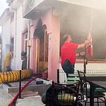 Kartepe’deki Ev Yangınında İtfaiyeciden Duygulandıran Türk Bayrağı Hassasiyeti!