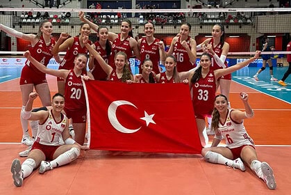 U17 Kız Milli Voleybol Takımımız Dünya Şampiyonası'na Galibiyetle Başladı: Tayland’ı 3-0 Mağlup Ettik!