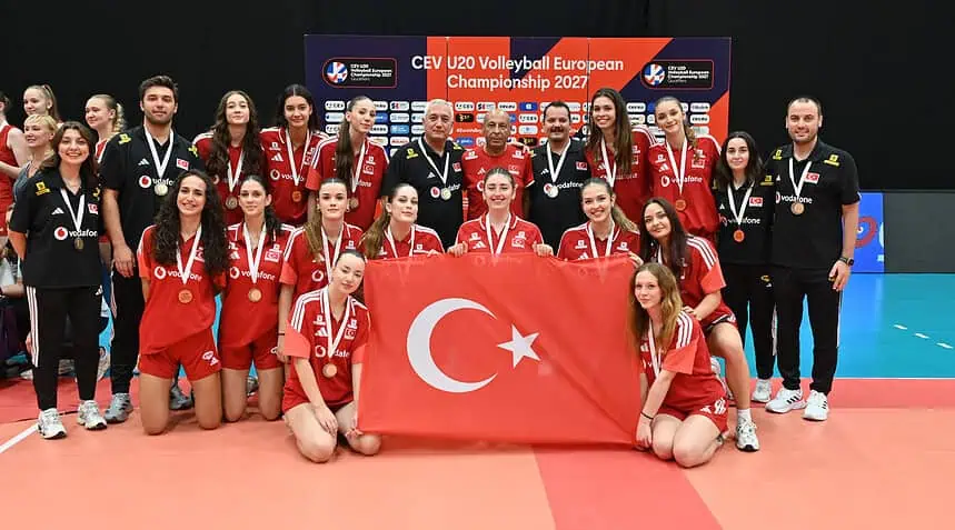 U20 Kadın Milli Voleybol Takımımız 2027 Avrupa Şampiyonası Biletini Kaptı!