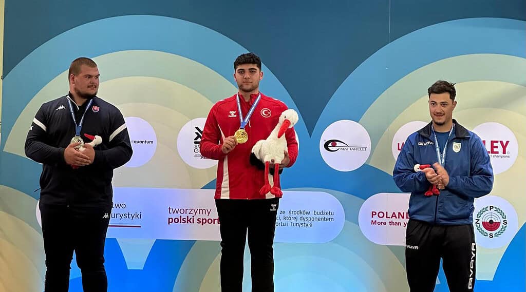 Avrupa’dan Kocaeli’ye Çifte Gurur! Egemen Ağca Avrupa Şampiyonu, Nisa Nur Aydemir Avrupa İkincisi Oldu