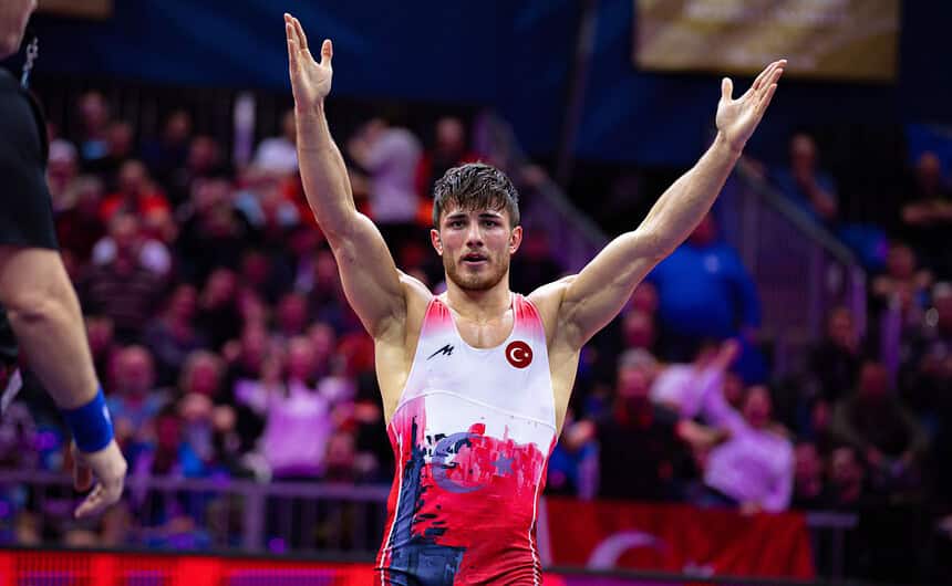 Akdeniz Oyunları’nda Yunus Emre Başar Grekoromen Stil 77 Kiloda Finalde!