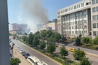 Gebze Adliyesi Bahçesinde Yangın: İtfaiye Müdahale Etti!