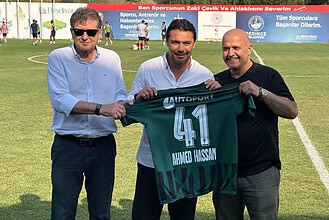 Kocaelispor Efsanesi Ahmed Hassan Derince'de: Güvenç Kurtar Ve Recep Durul İle ZED FC Maçını İzledi!