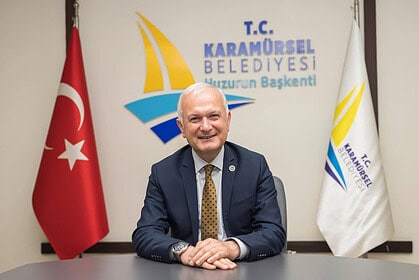 Karamürsel Belediye Başkanı Ahmet Çalık 14 Meclis Üyesiyle CHP'den Ayrılarak YENİ Parti'ye Geçti