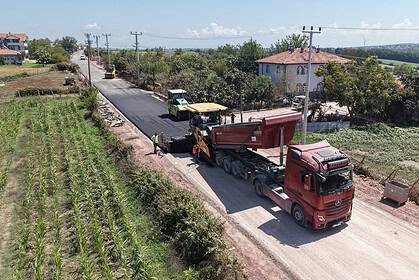 Kandıra Kefken Ve Cebeci Yolları Asfaltlandı: Erol Ölmez’den Tahir Büyükakın’a Teşekkür